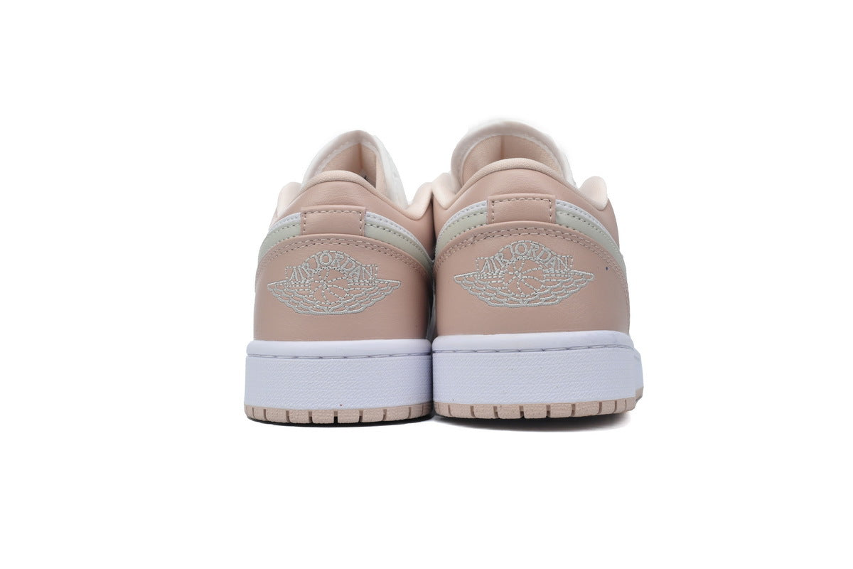 Nike Air Jordan 1 Retro Low Low-Top Sneakers