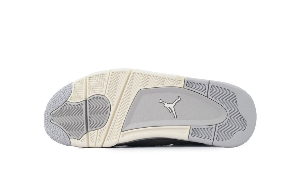 Nike Air Jordan 4 – Retro Basketball Sneakers