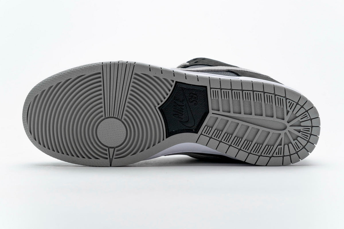 Nike SB Dunk Low – Classic Streetwear Sneakers (EU 36–45)