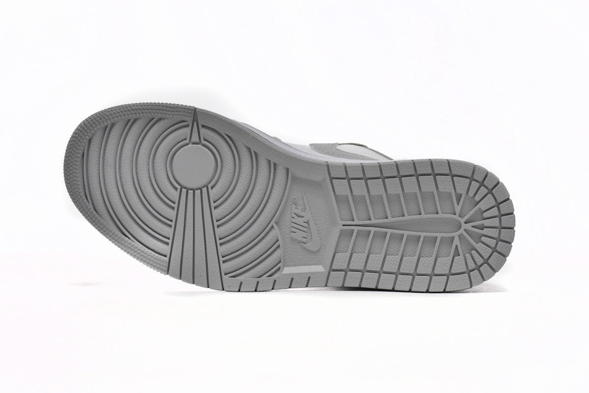 Nike Air Jordan 1 Retro Low Low-Top Sneakers