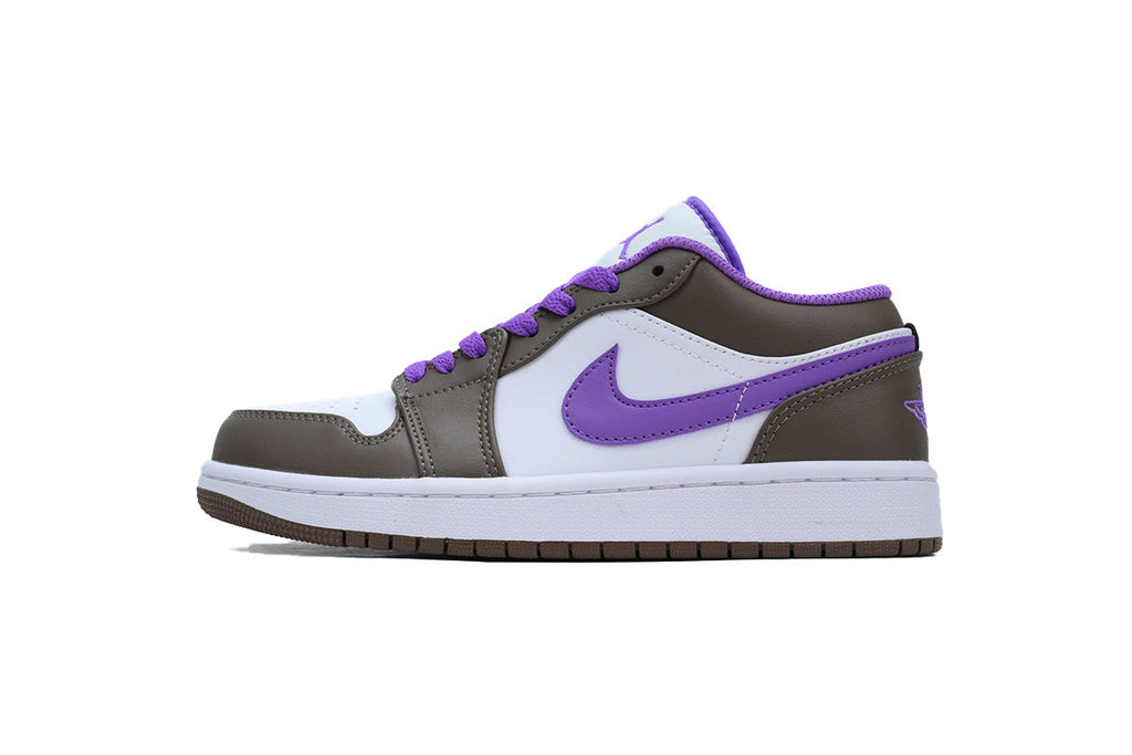 Nike Air Jordan 1 Retro Low Low-Top Sneakers