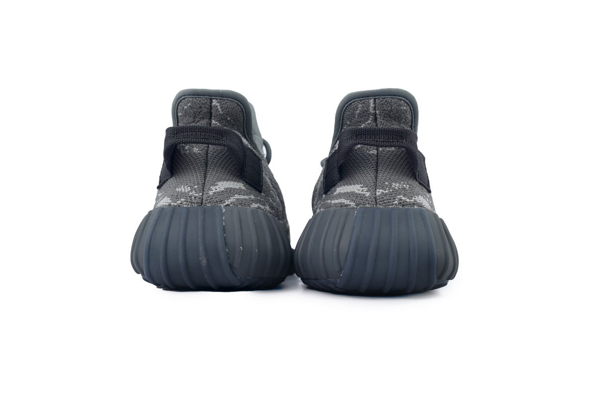 Adidas Yeezy Boost 350 V2 – Lifestyle Sneakers