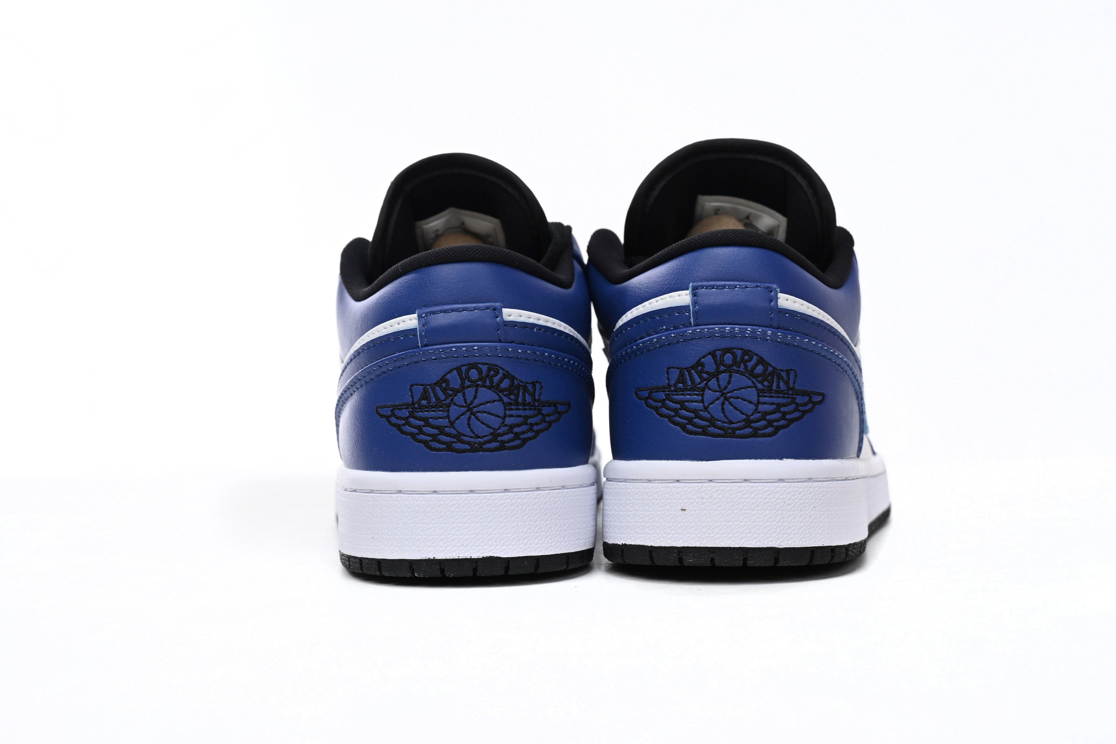 Nike Air Jordan 1 Retro Low Low-Top Sneakers