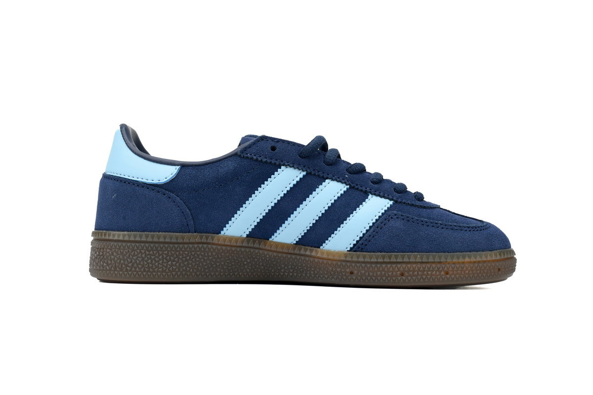 Adidas Samba OG – Retro German-Inspired Sneakers