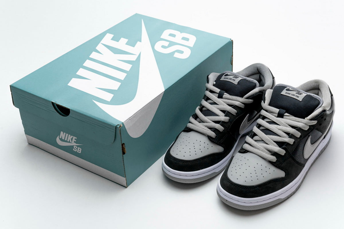 Nike SB Dunk Low – Classic Streetwear Sneakers (EU 36–45)
