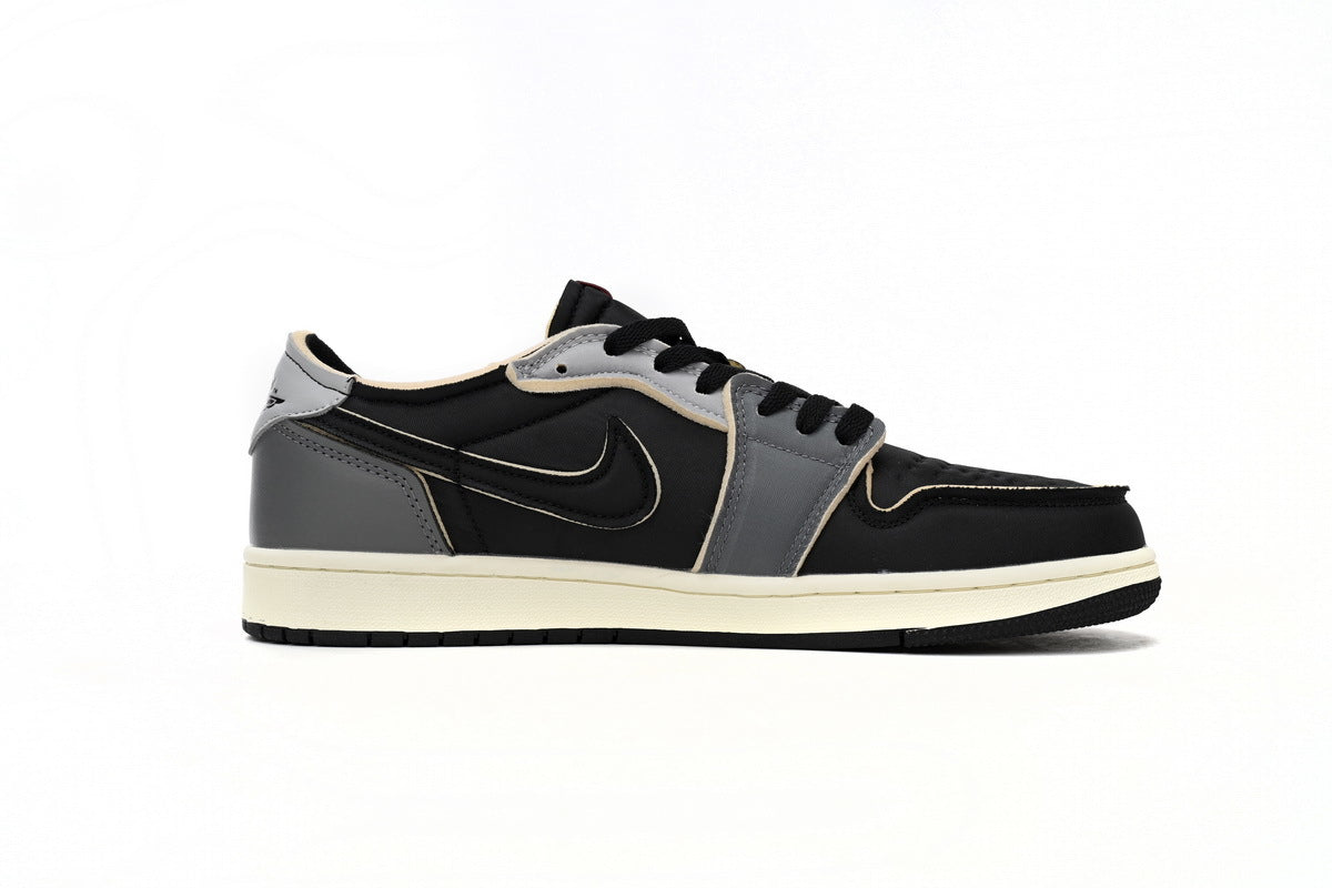 Nike Air Jordan 1 Retro Low Low-Top Sneakers