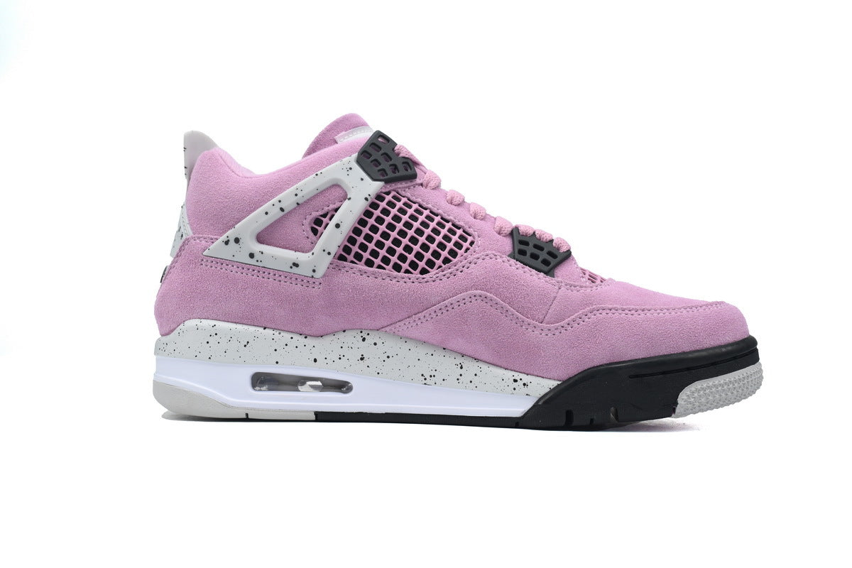 Nike Air Jordan 4 – Retro Basketball Sneakers