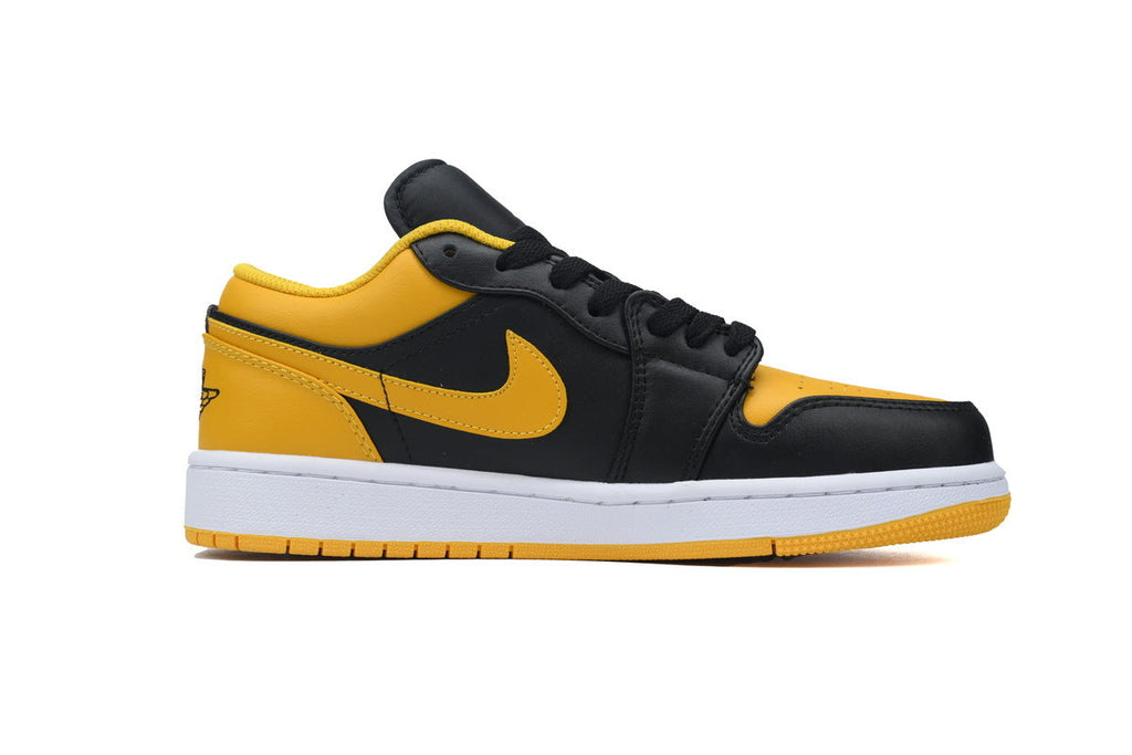 Nike Air Jordan 1 Retro Low Low-Top Sneakers