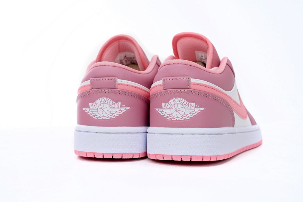 Nike Air Jordan 1 Retro Low Low-Top Sneakers