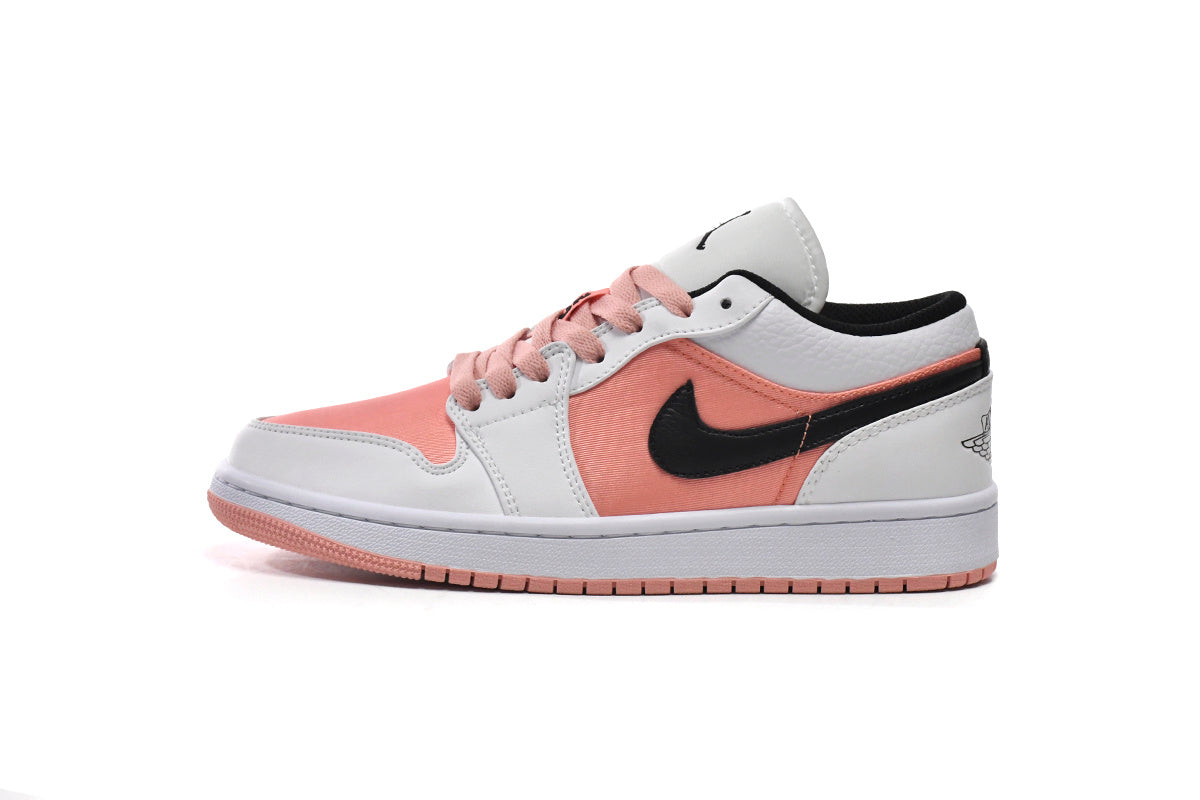 Nike Air Jordan 1 Retro Low Low-Top Sneakers