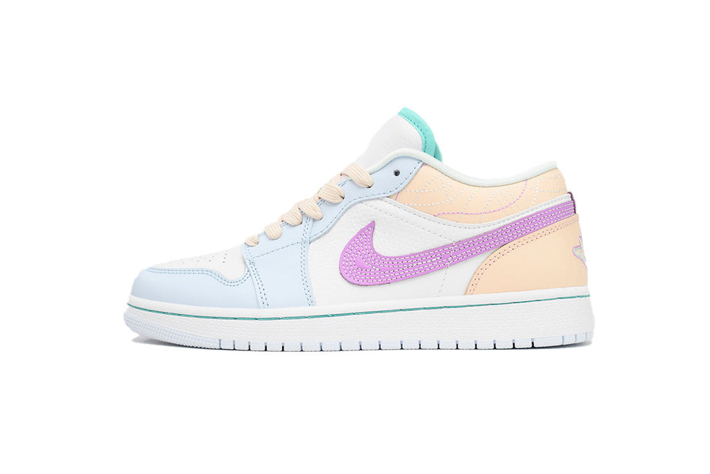 Nike Air Jordan 1 Retro Low Low-Top Sneakers