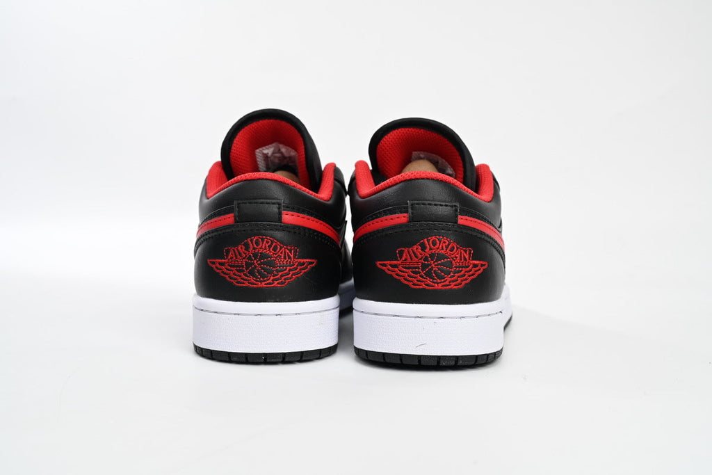 Nike Air Jordan 1 Retro Low Low-Top Sneakers