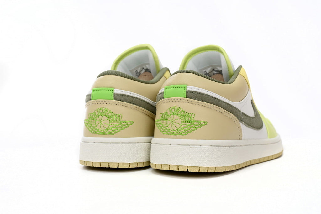 Nike Air Jordan 1 Retro Low Low-Top Sneakers