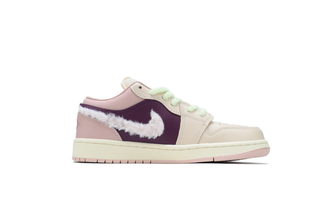 Nike Air Jordan 1 Retro Low Low-Top Sneakers