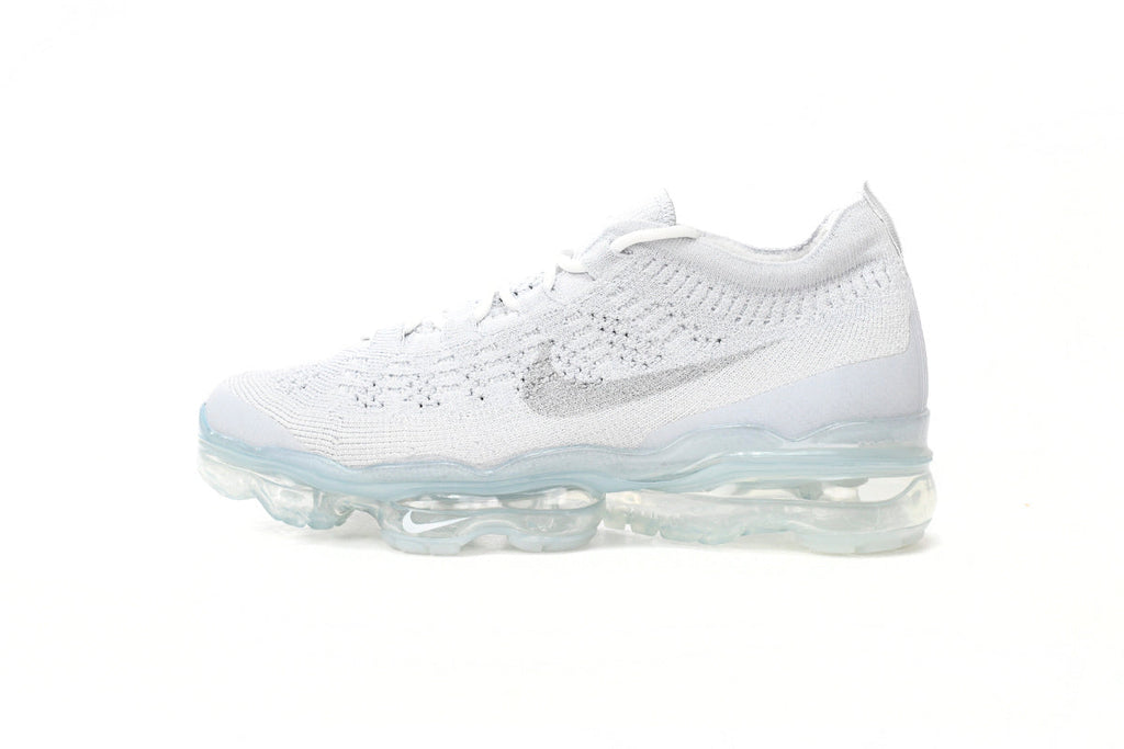 Nike Air VaporMax – Lightweight Running Sneakers