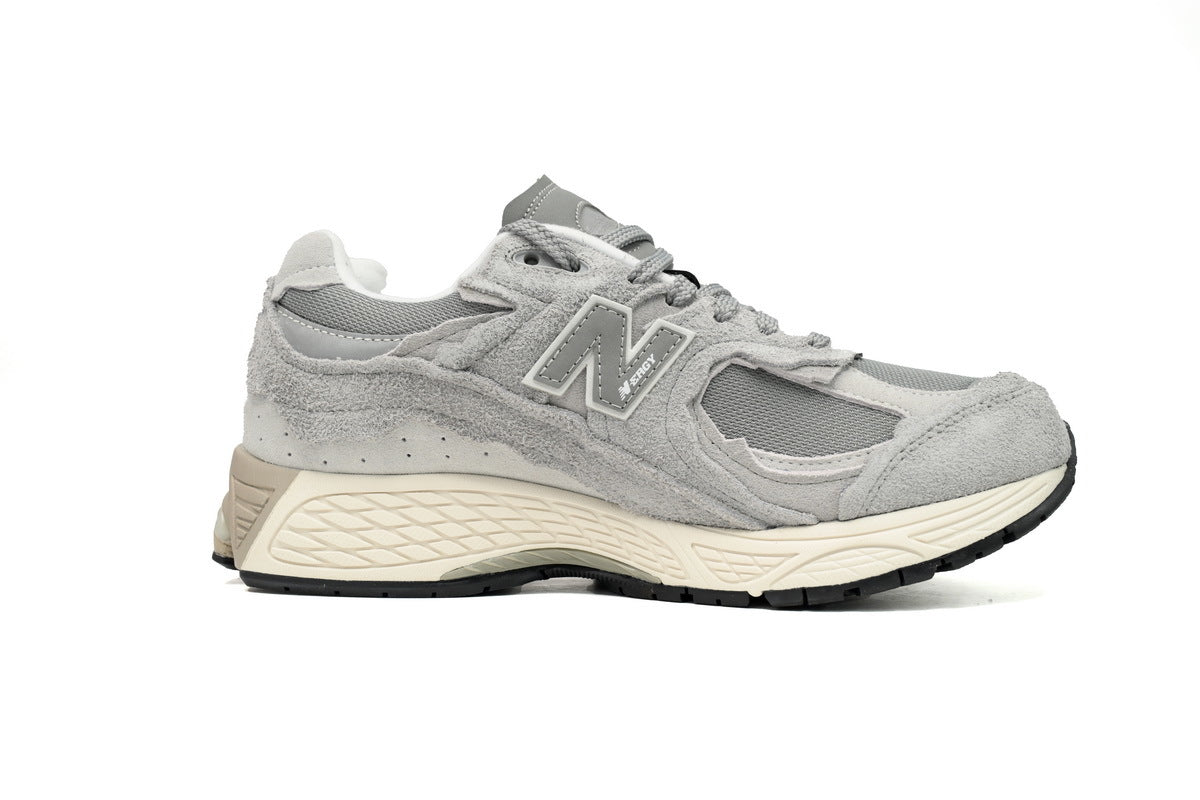 New Balance 2002R Sneakers