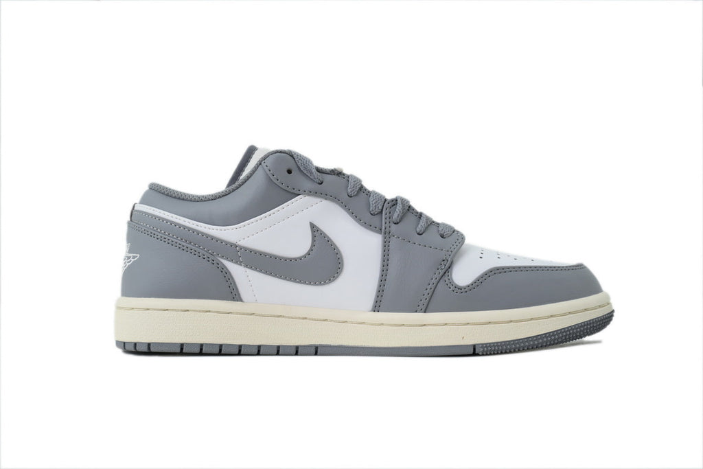 Nike Air Jordan 1 Retro Low Low-Top Sneakers