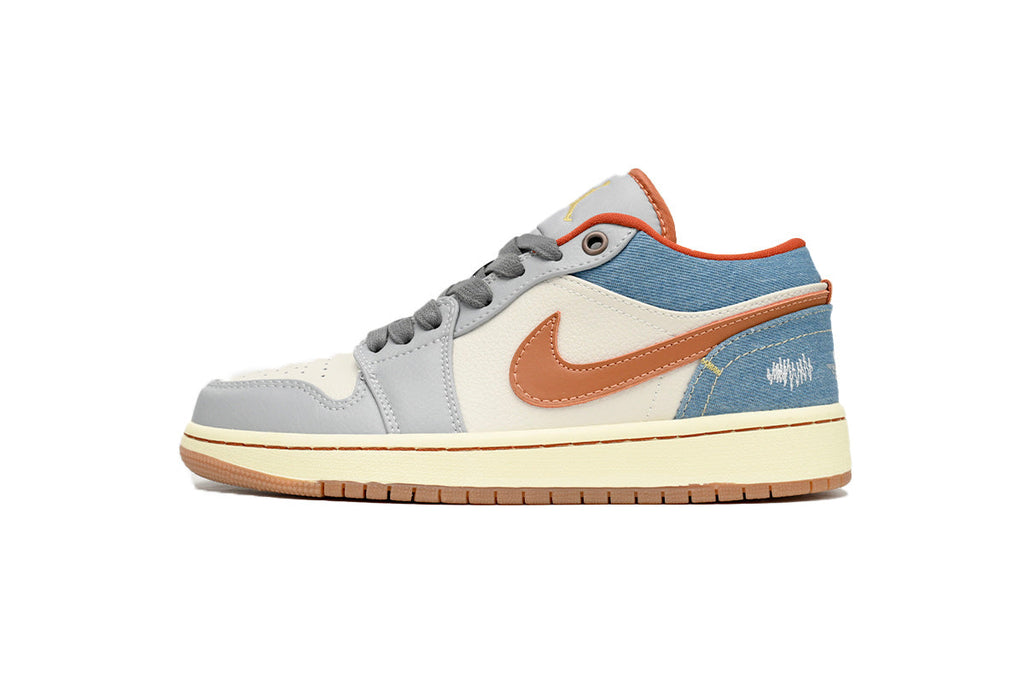 Nike Air Jordan 1 Retro Low Low-Top Sneakers