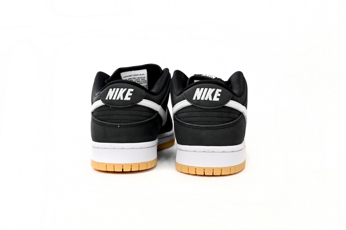 Nike SB Dunk Low – Classic Streetwear Sneakers (EU 36–45)