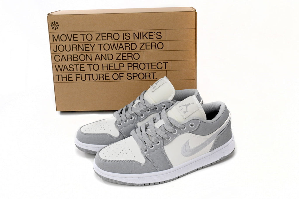 Nike Air Jordan 1 Retro Low Low-Top Sneakers