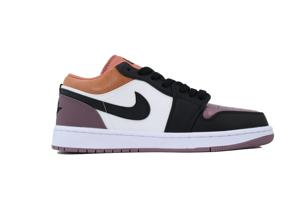 Nike Air Jordan 1 Retro Low Low-Top Sneakers
