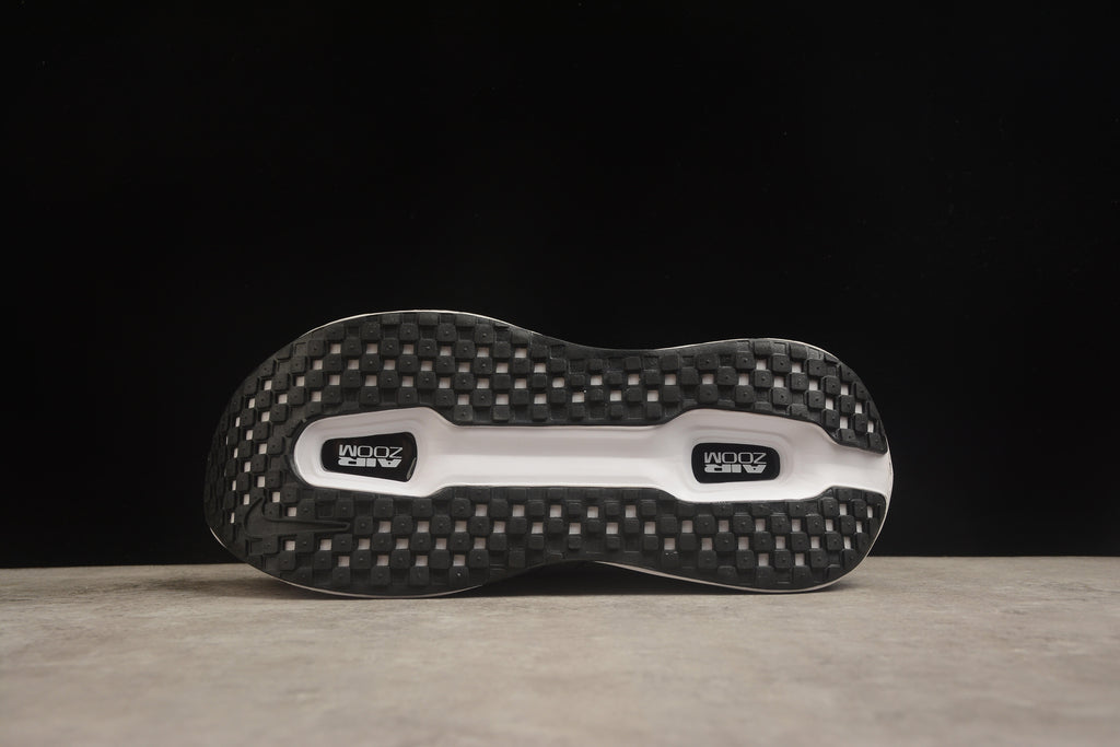 Nike Vomero 18 Running Shoes | Premium Cushioning | EU 36-45
