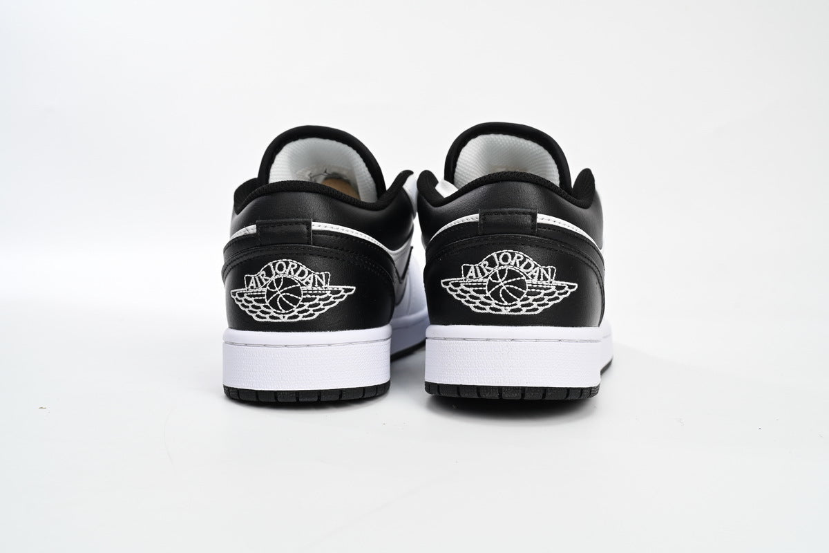 Nike Air Jordan 1 Retro Low Low-Top Sneakers