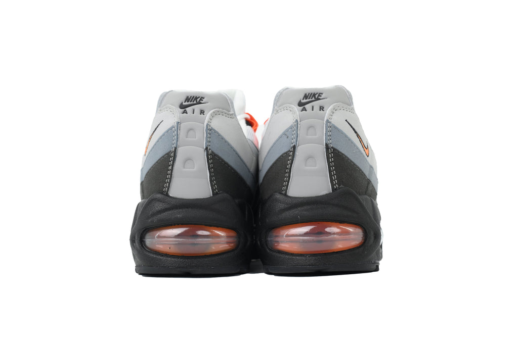 Nike Air Max 95 – Classic Sneakers