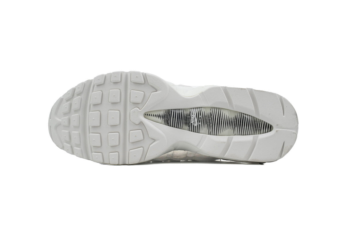 Nike Air Max 95 – Classic Sneakers