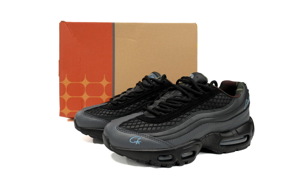 Nike Air Max 95 – Classic Sneakers