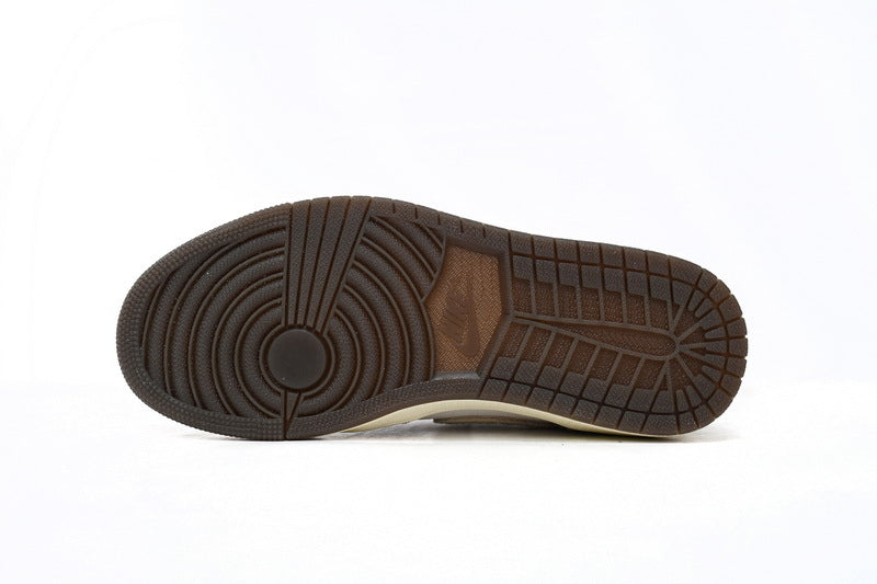 Nike Air Jordan 1 Retro Low Low-Top Sneakers