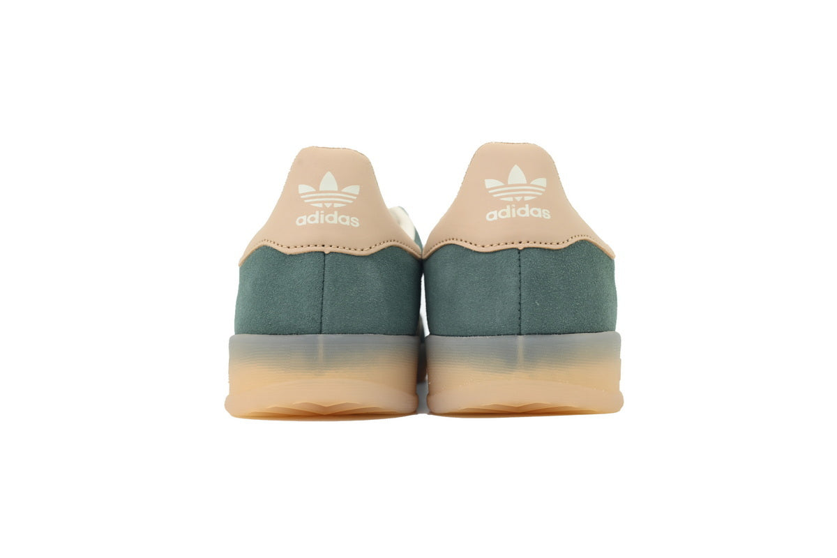 Adidas Samba OG – Retro German-Inspired Sneakers