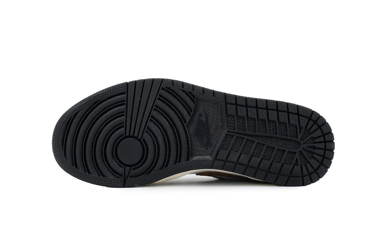 Nike Air Jordan 1 Retro Low Low-Top Sneakers