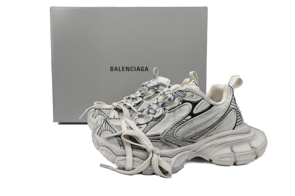 Balenciaga 3XL Sneaker – Low-Top Chunky Sole