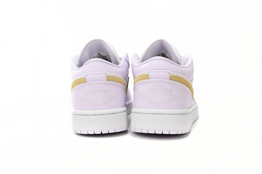 Nike Air Jordan 1 Retro Low Low-Top Sneakers