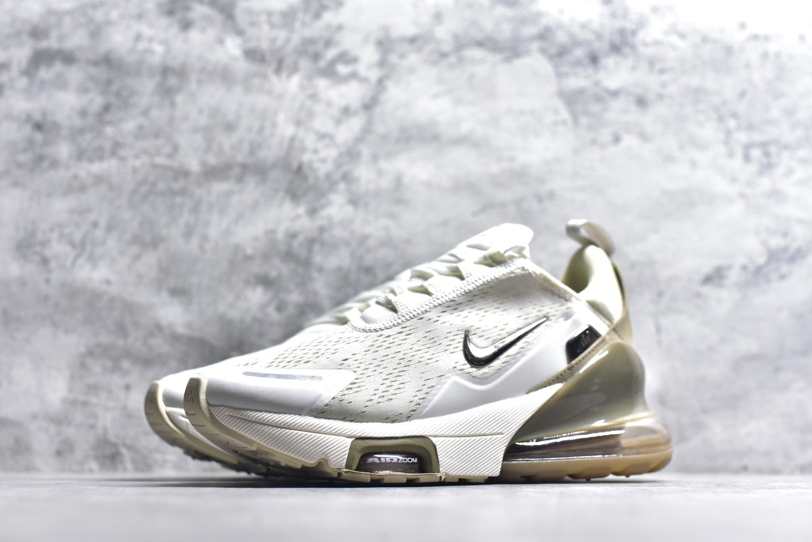 Nike Air Max 270 Sneakers | Iconic Air Cushioning | EU 36-45