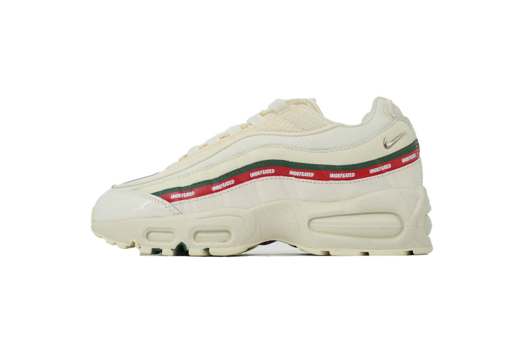 Nike Air Max 95 – Classic Sneakers