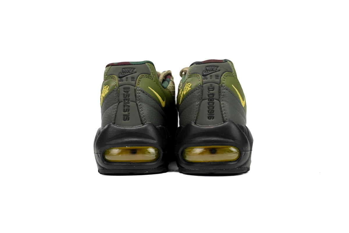 Nike Air Max 95 – Classic Sneakers