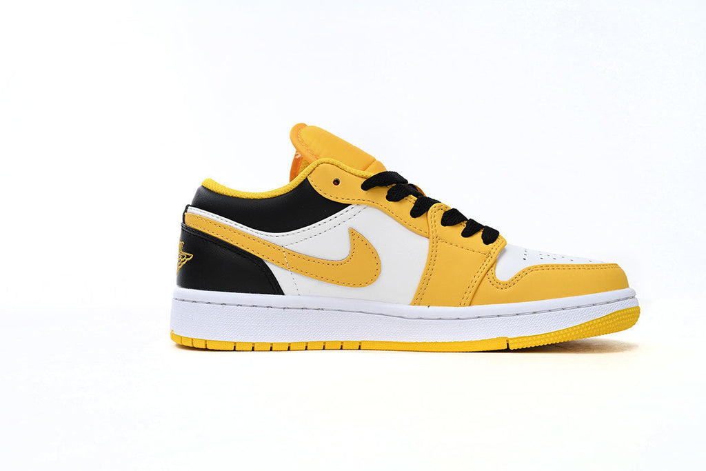 Nike Air Jordan 1 Retro Low Low-Top Sneakers