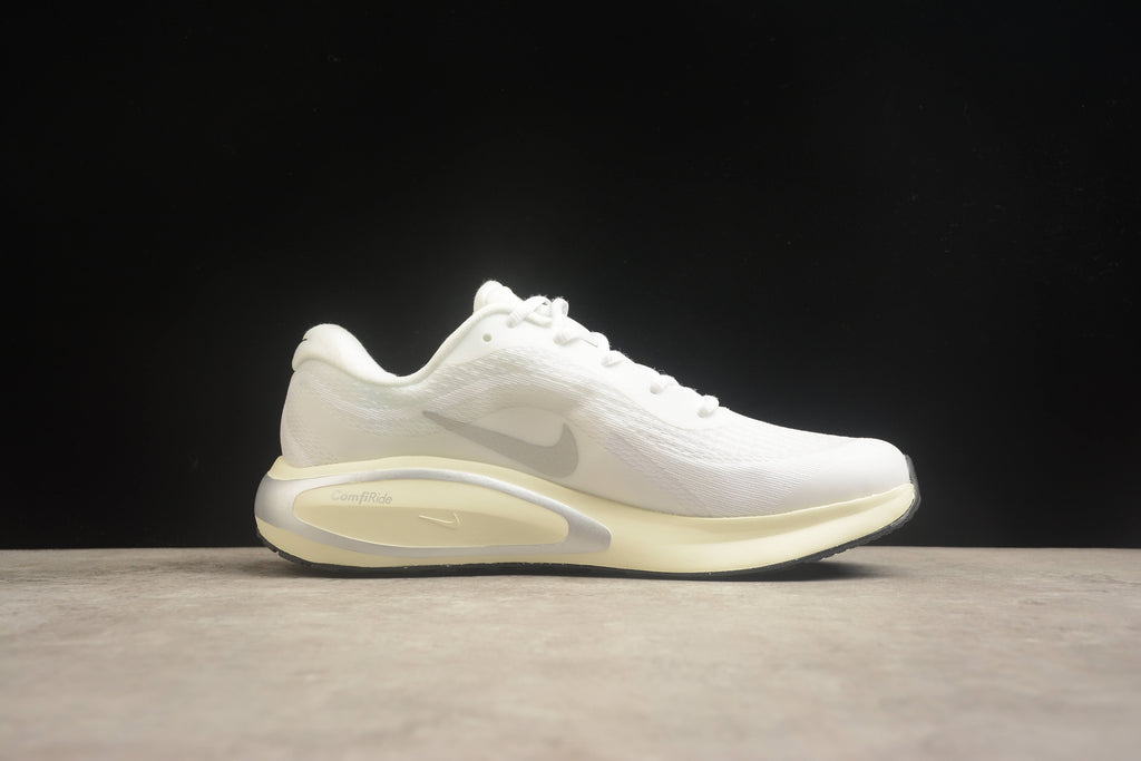 Nike Journey Run Running Shoes | Lightweight & Comfortable | EU 36-45