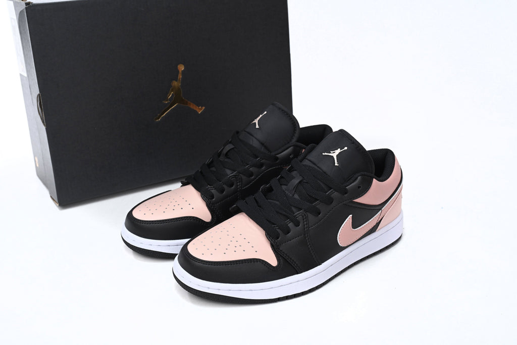 Nike Air Jordan 1 Retro Low Low-Top Sneakers