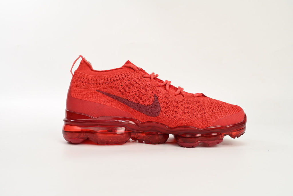 Nike Air VaporMax – Lightweight Running Sneakers