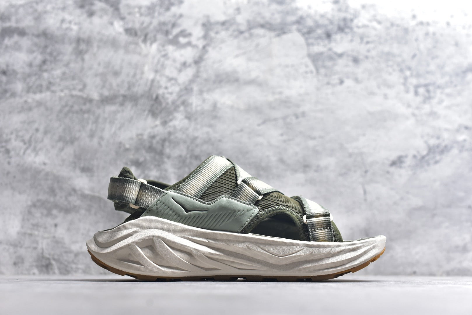 HOKA Recovery Sandals | Cushioned & Comfortable | EU 36-45