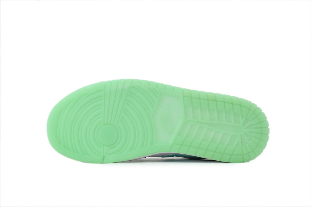 Nike Air Jordan 1 Retro Low Low-Top Sneakers