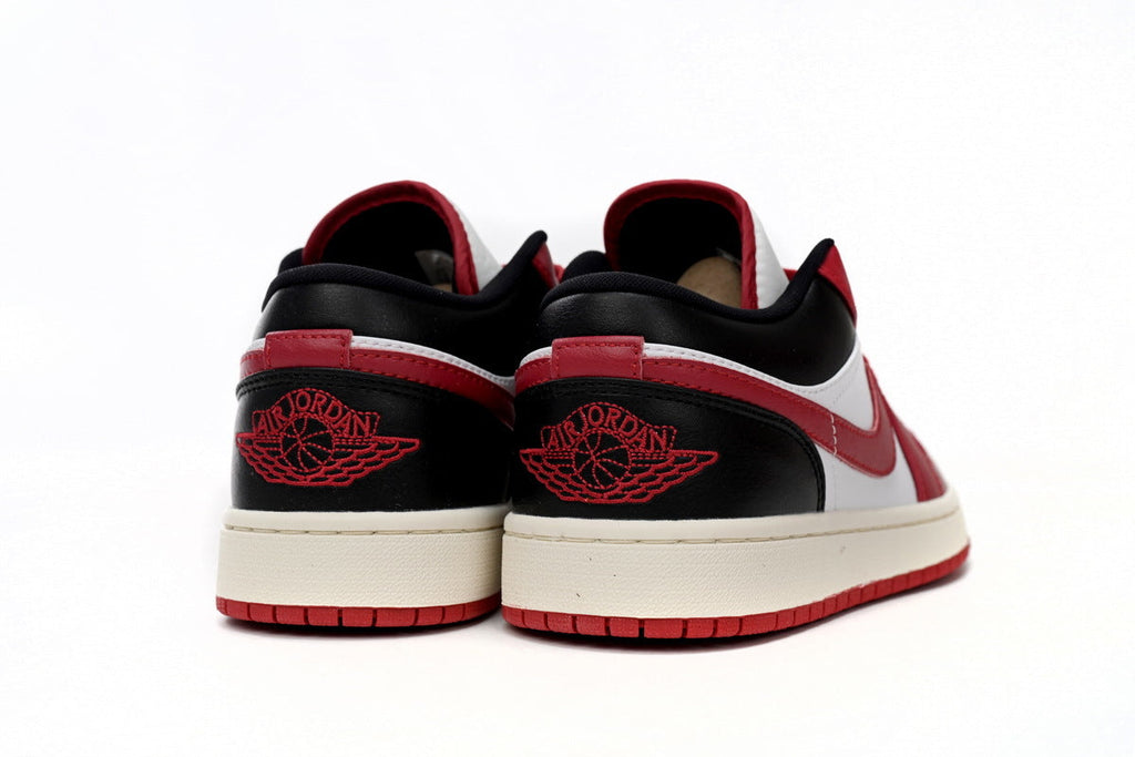 Nike Air Jordan 1 Retro Low Low-Top Sneakers