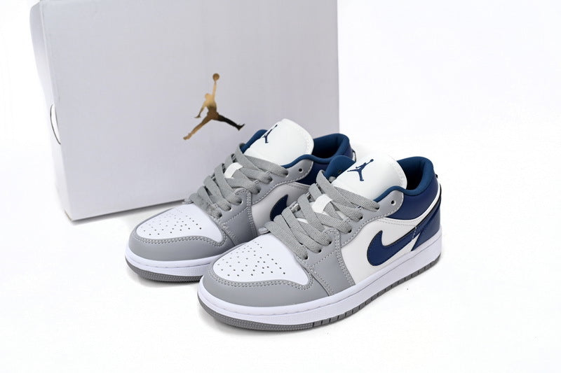 Nike Air Jordan 1 Retro Low Low-Top Sneakers