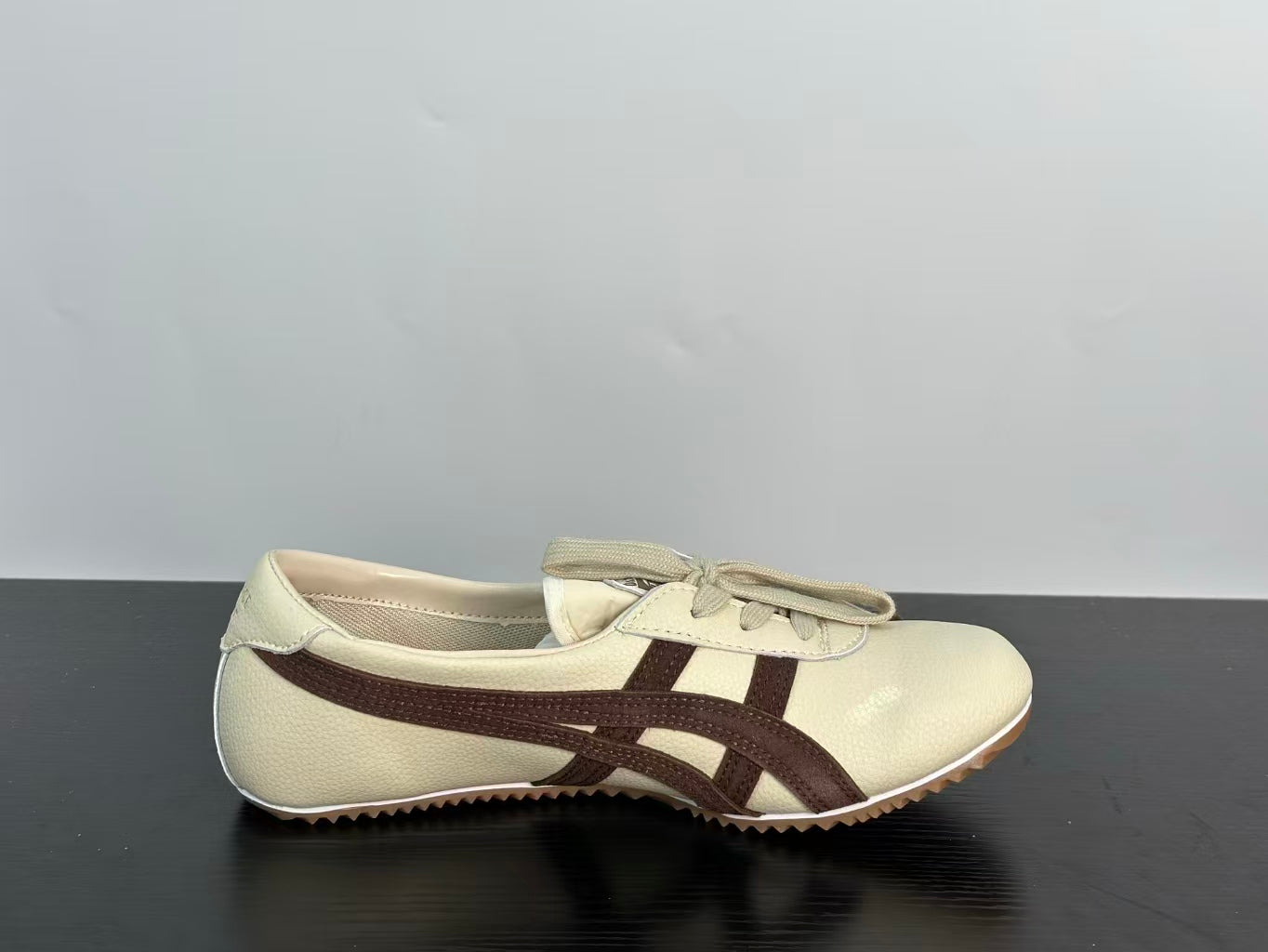 VERSACE × Onitsuka Tiger "Tai-Chi Sakura" Low-Top Sneakers | Cream & Red | Leather & Suede | EU 36–41.5