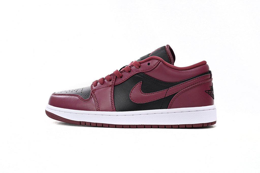 Nike Air Jordan 1 Retro Low Low-Top Sneakers