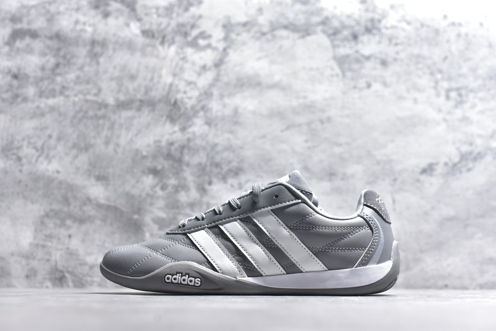 Adidas Adipista Trainers | Non-Slip & Durable Casual Shoes | EU 36-45
