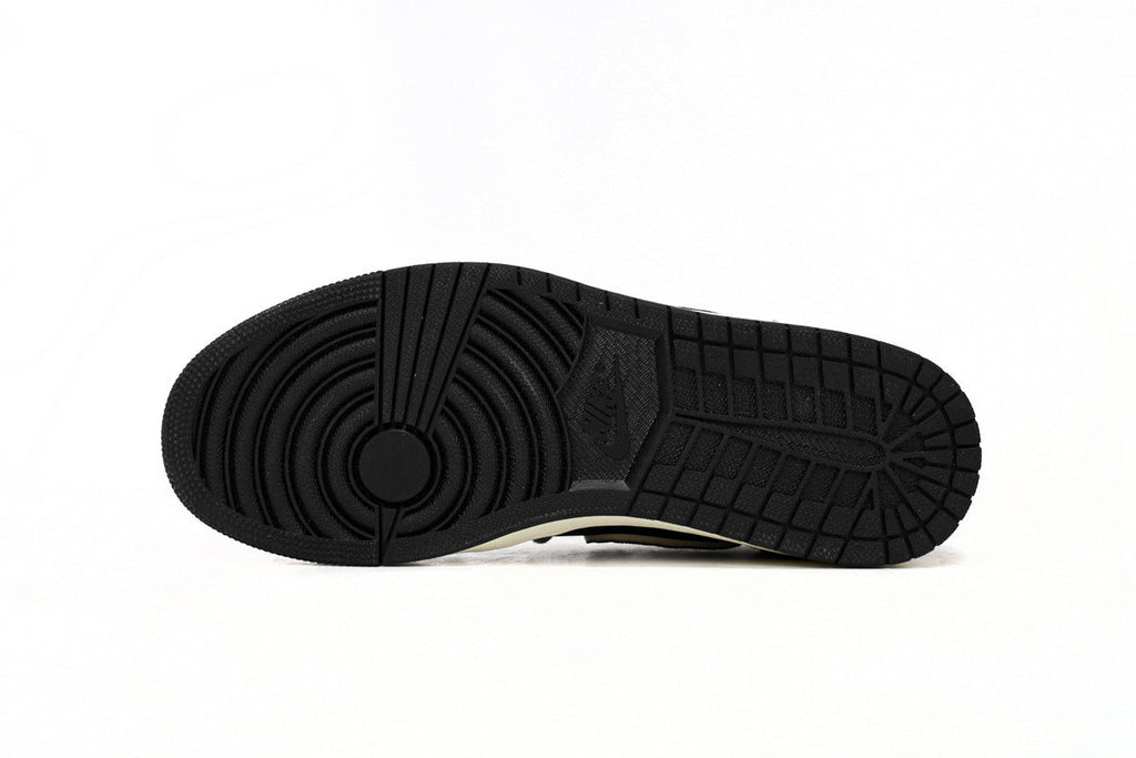 Nike Air Jordan 1 Retro Low Low-Top Sneakers